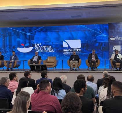 SENAI CIMATEC reúne empresários e especialistas da cadeia produtiva do leite durante o 14º Encontro Baiano dos Laticinistas